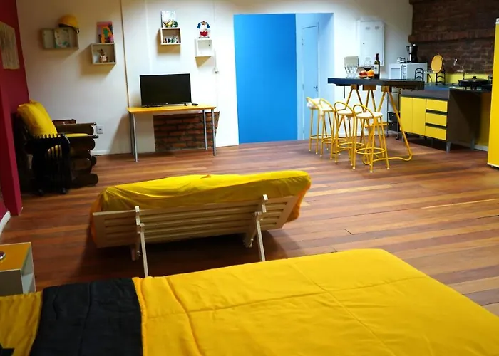 Loft Amarelo Tematico Prox Ao Shopping Bourbon Ipiranga Porto Alegre