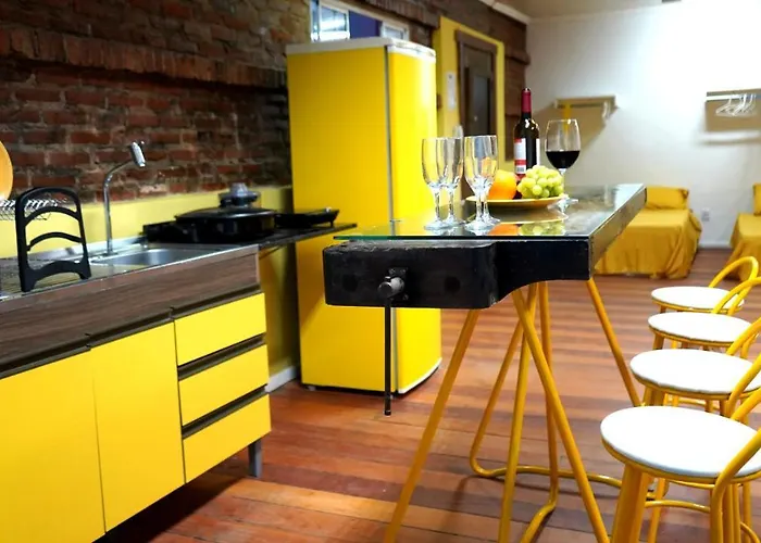 Loft Amarelo Tematico Prox Ao Shopping Bourbon Ipiranga Porto Alegre