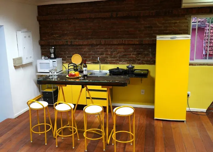 Apartment Loft Amarelo Tematico Prox Ao Shopping Bourbon Ipiranga Porto Alegre