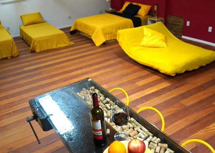 Loft Amarelo Tematico Prox Ao Shopping Bourbon Ipiranga Apartment Porto Alegre